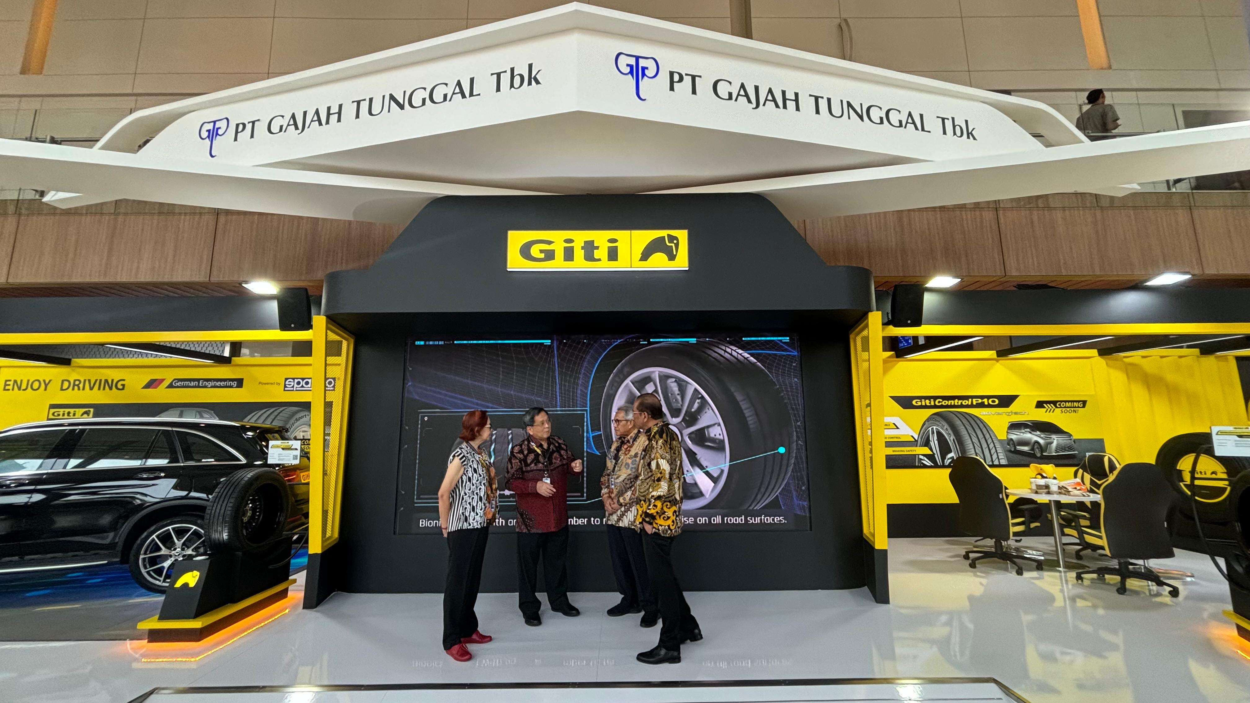 PT Gajah Tunggal Tbk Pamerkan Lini Produk Lengkap di GIIAS 2024